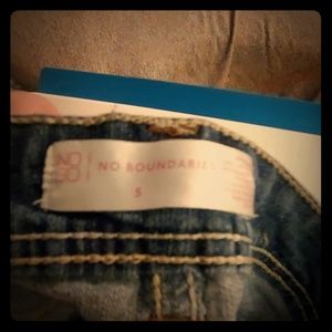 No boundaries booty shorts